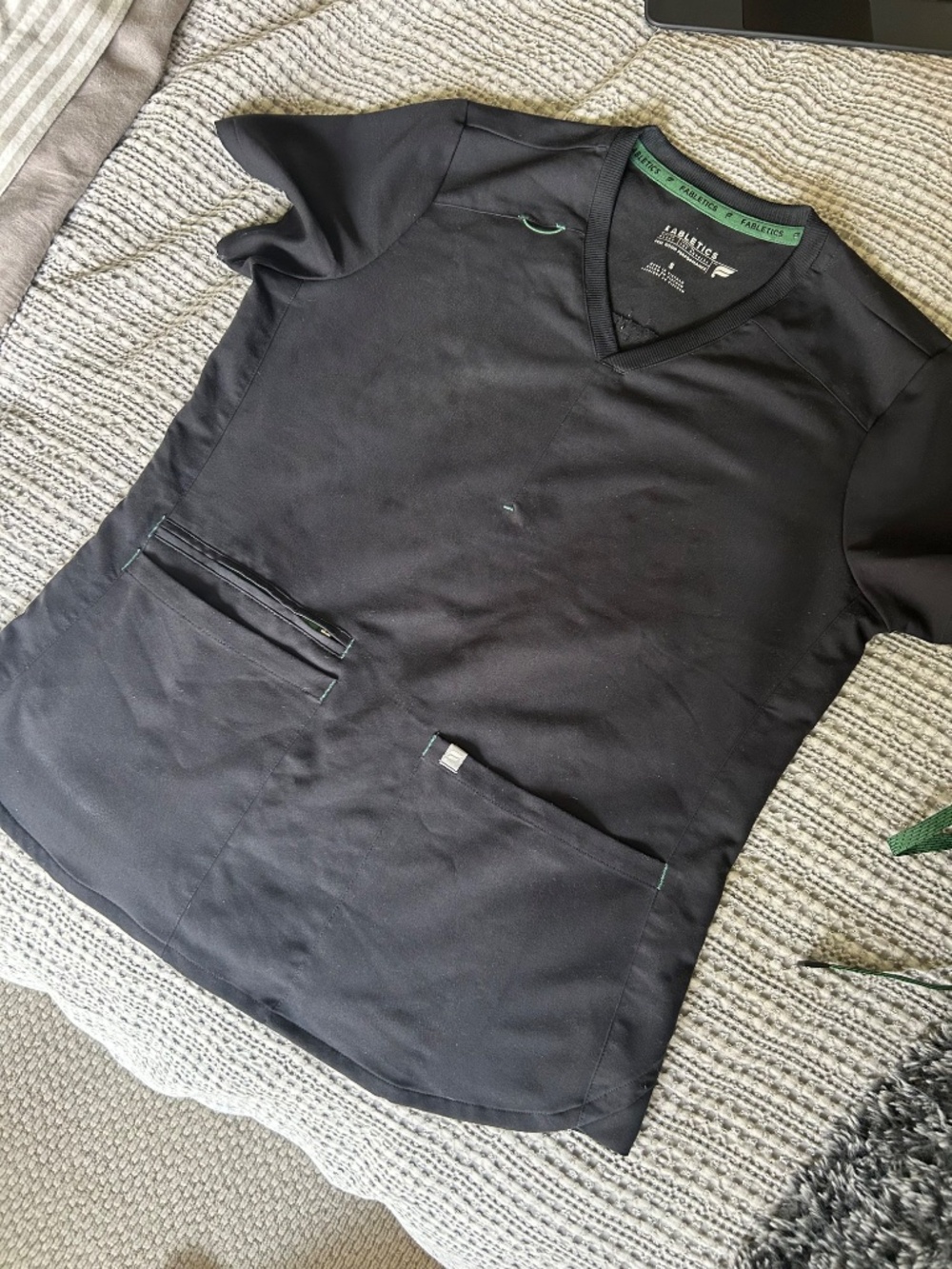 Fabletics Scrub Set - Picture 2 of 3